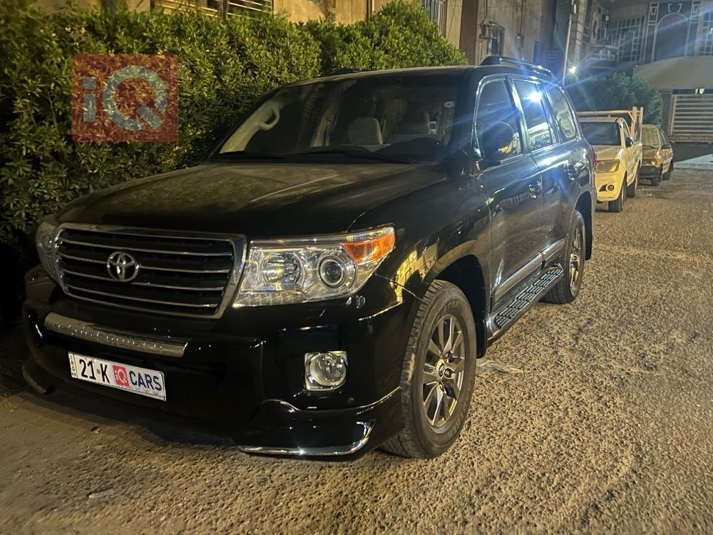تويوتا لاندكروزر